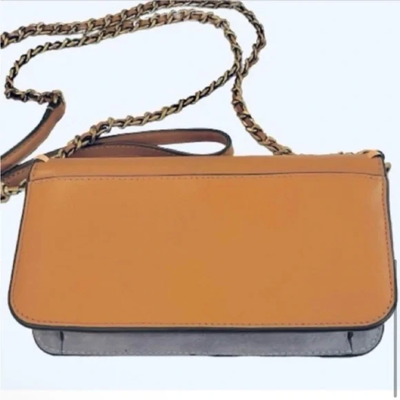 🆕- Tory Burch Britten Leather Crossbody/ Chain Wallet/Wristlet with Whipstitch. - Picture 10 of 14